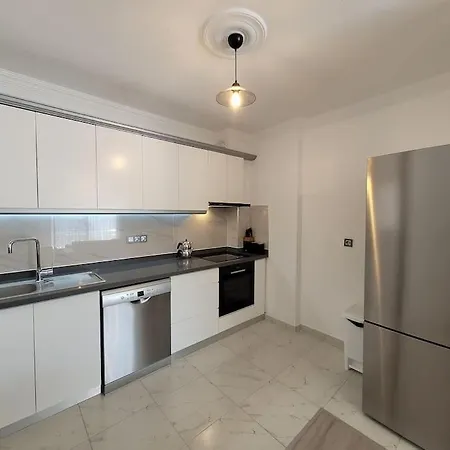 Brand New 2 Bedroom Modern Flat In Center 2