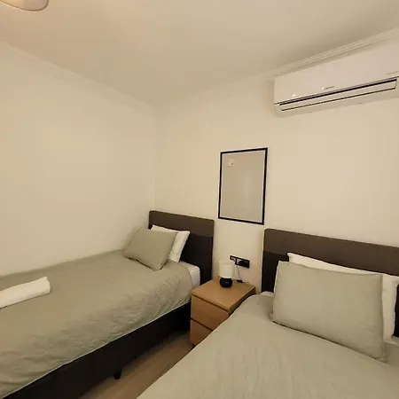 Brand New 2 Bedroom Modern Flat In Center 2 Apartment *