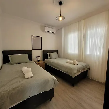 Brand New 2 Bedroom Modern Flat In Center 2