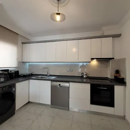 Brand New 2 Bedroom Modern Flat In Center 2 Apartment
