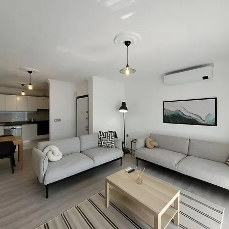 Apartment Brand New 2 Bedroom Modern Flat In Center 2 *