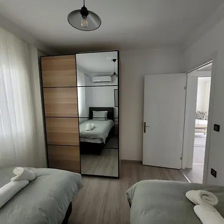 Brand New 2 Bedroom Modern Flat In Center 2 *