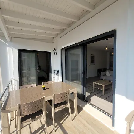 Apartmán Center 2 Bedroom Calm Modern Upstairs Flat - Yeni Dunya Bodrum