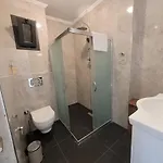Center 2 Bedroom Calm Modern Upstairs Flat - Yeni Dunya * Bodrum